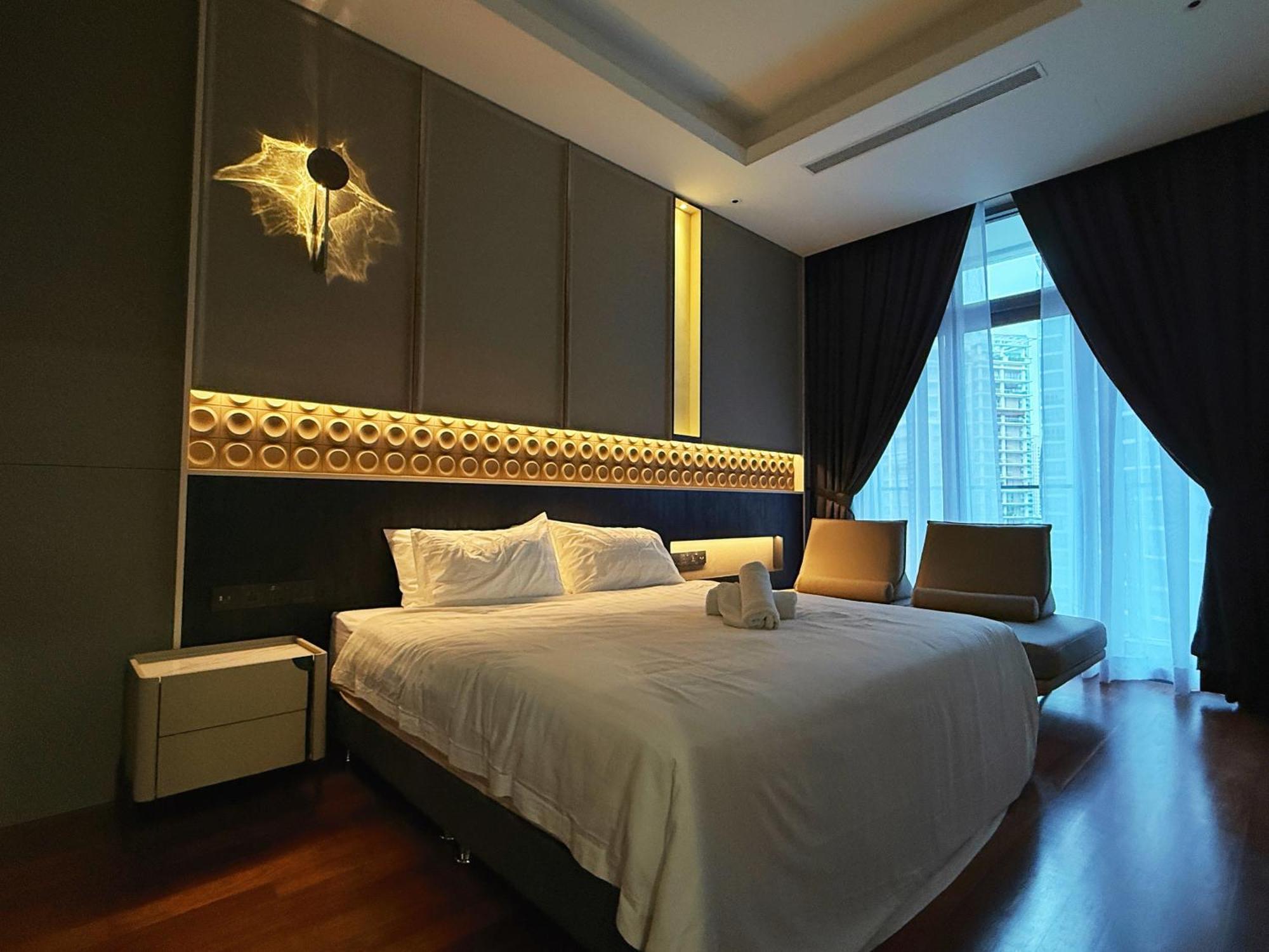 Royce Klcc Kuala Lumpur City Centre By Dormeo Destinations Buitenkant foto